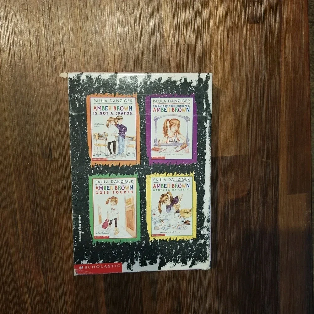 AMBER BROWN‎ Box Set - Paula Danziger 4-Book Set) Paperback Chapter Books